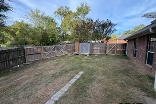 609 William, Lindale, TX 75771 - Photo 3