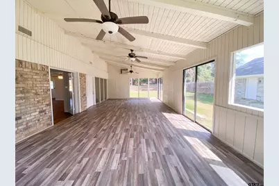 1607 Timberline Dr, Henderson, TX 75654 - Photo 17