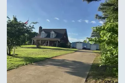 997 Sycamore, Overton, TX 75684 - Photo 1