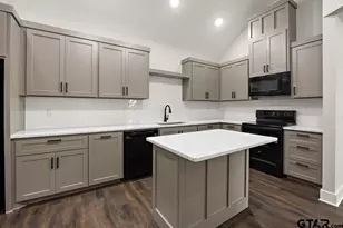 834 Devereaux St, Jacksonville, TX 75766 - Photo 7