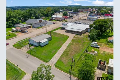 414 E Marshall Street, Gilmer, TX 75644 - Photo 1