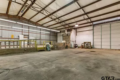 414 E Marshall Street, Gilmer, TX 75644 - Photo 17