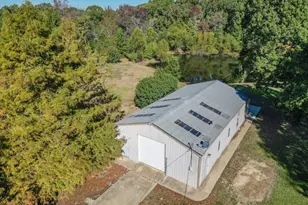 21881 Barron Rd, Chandler, TX 75758 - Photo 1