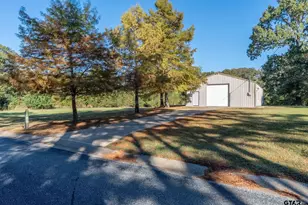 21881 Barron Rd, Chandler, TX 75758 - Photo 5