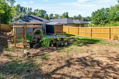 107 E Magnolia, Troup, TX 75789 - Photo 23