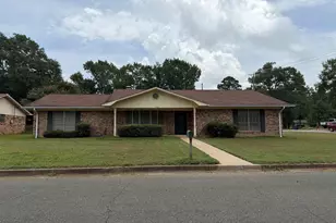 828 Willow Creek, Jacksonville, TX 75766 - Photo 25