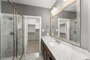 5469 Larkin St, Houston, TX 77008 - Photo 17
