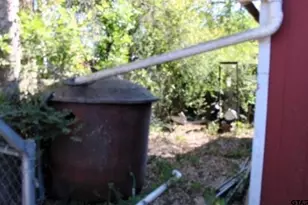 307 Lowry St, Arp, TX 75750 - Photo 33