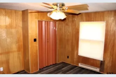 307 Lowry Street, Arp, TX 75750 - Photo 13