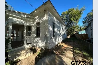 705 W Green St, Palestine, TX 75801 - Photo 3