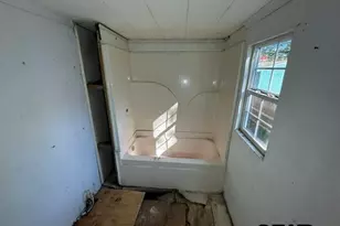 705 W Green St, Palestine, TX 75801 - Photo 15