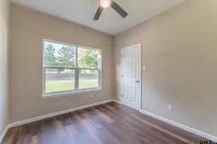 923 Putham St, Sulphur Springs, TX 75482 - Photo 15