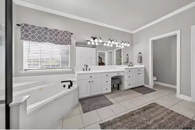 20402 Ashley Cir, Troup, TX 75789 - Photo 19