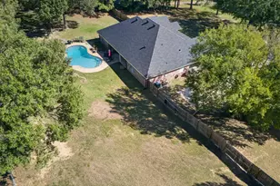 20402 Ashley Cir, Troup, TX 75789 - Photo 43