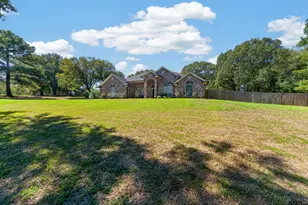 20402 Ashley Cir, Troup, TX 75789 - Photo 33