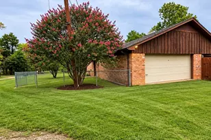 1006 Spring St, Longview, TX 75604 - Photo 17