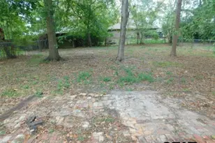 512-A N Henry, Lindale, TX 75771 - Photo 13