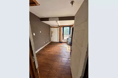 2412 E Houston St, Marshall, TX 75672 - Photo 9