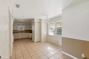 3404 Benbrook Dr, Tyler, TX 75702 - Photo 5