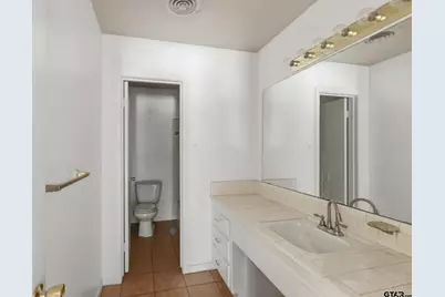 3404 Benbrook Dr, Tyler, TX 75702 - Photo 11