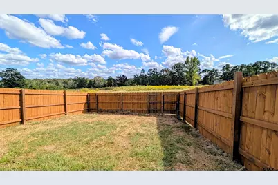102 Chestnut Cir, Tyler, TX 75707 - Photo 11