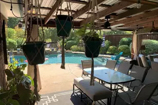 1129 Henson Dr, Hurst, TX 76058 - Photo 11