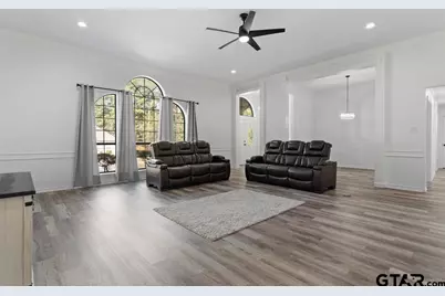 1603 Old Oak Dr, Tyler, TX 75703 - Photo 11