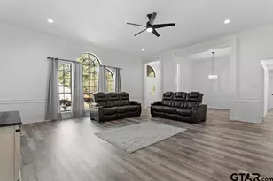 1603 Old Oak Dr, Tyler, TX 75703 - Photo 11