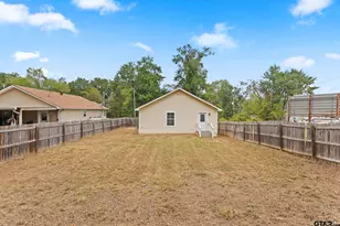 205 Lomond Ave, Longview, TX 75601 - Photo 21