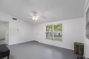 204 Kates St, Troup, TX 75789 - Photo 5