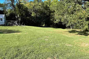 1107 Calhoun, Palestine, TX 75802 - Photo 13