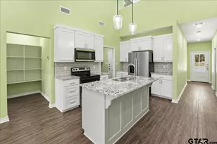 802 S Newsom St, Mineola, TX 75773 - Photo 7