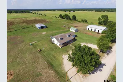 261 Cr 4528, Point, TX 75472 - Photo 1