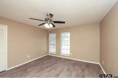 1337 Greenbriar Ln, Lancaster, TX 75134 - Photo 5