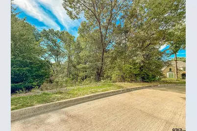 2825 J Cupit Ct, Tyler, TX 75709 - Photo 3