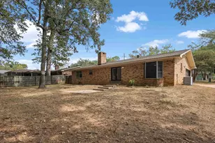 411 N Glencrest, White Oak, TX 75693 - Photo 23