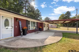 901 Mockingbird Ln, Carthage, TX 75633 - Photo 3