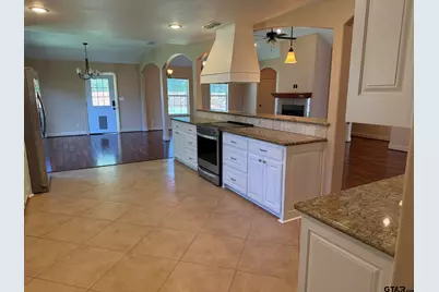 413 Maggie Circle, Flint, TX 75762 - Photo 9