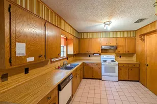 115 Woodland Trail, Gladewater, TX 75647 - Photo 5