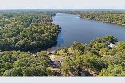 3013 E Lake Dr, Gladewater, TX 75647 - Photo 3