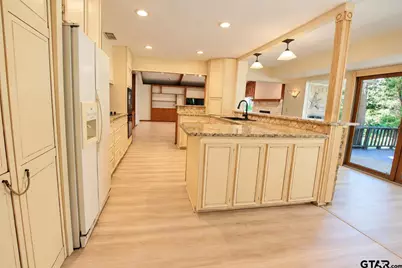 23228 Bay Side Cir, Bullard, TX 75757 - Photo 11