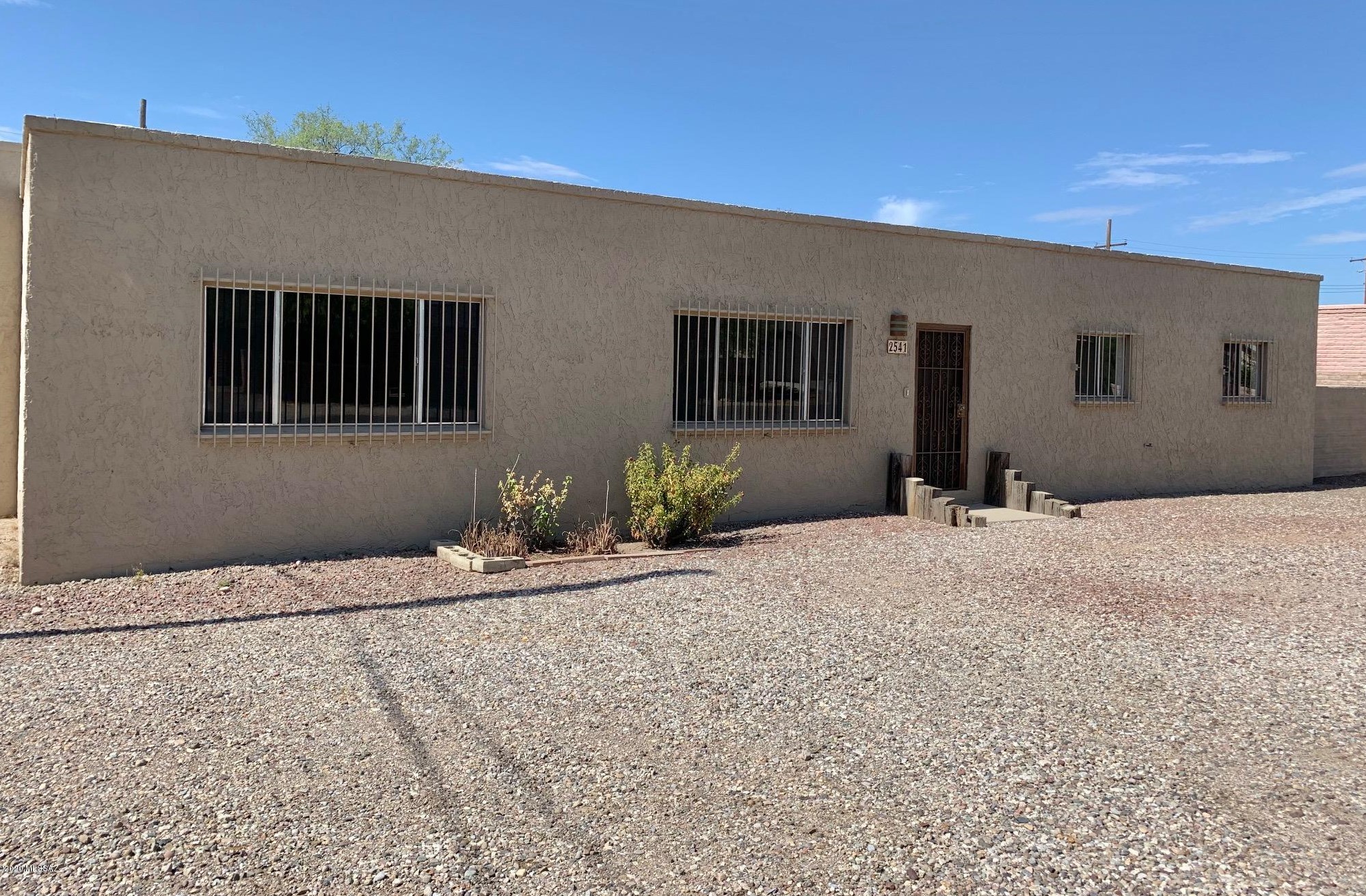 2541 W Aurora Dr, Tucson, AZ 85746 - MLS 22018070 - Coldwell Banker