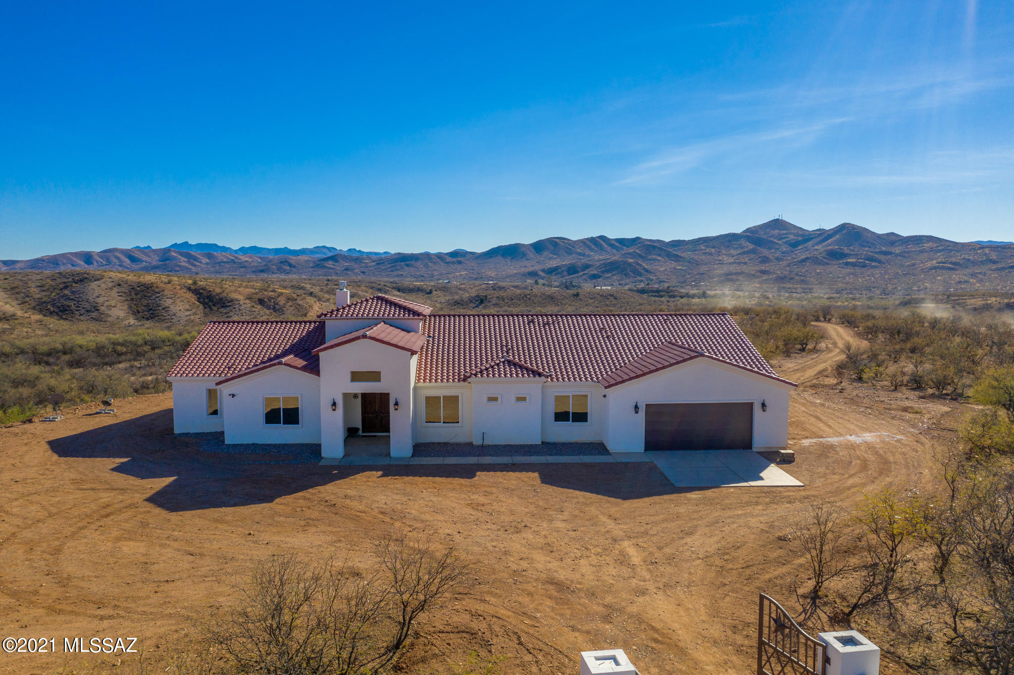 21 Camino Vista De Sonora, Rio Rico, AZ 85648 - MLS 22102532 - Coldwell  Banker