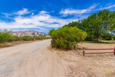 1203 N Cochise Stronghold Road - Photo 1