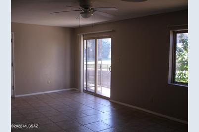 2525 N Alvernon Way #B-1 - Photo 1