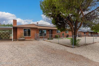 6310 E Calle Cappela, Tucson, AZ 85710 - Photo 1