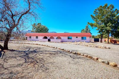 5040 S Equestrian Drive, Sierra Vista, AZ 85650 - Photo 1