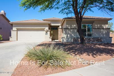 9203 N Desert Earth Place, Tucson, AZ 85743 - Photo 1