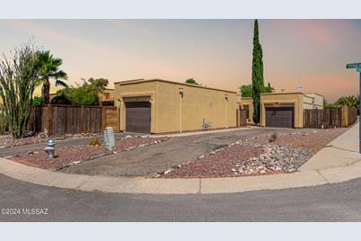 4426 W Pyracantha Drive, Tucson, AZ 85741 - Photo 1