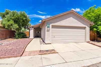 4669 N Sardis Way, Tucson, AZ 85705 - Photo 1